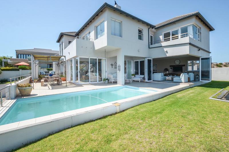 5 Bedroom Property for Sale in Country Club Western Cape